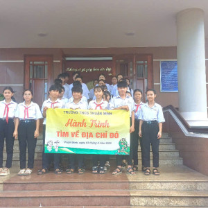 "Hành trình tìm về địa chỉ đỏ"