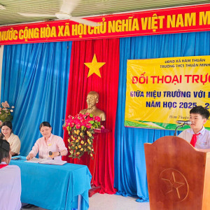 TỔ CHỨC ĐỐI THOẠI GIỮA HIỆU TRƯỞNG VÀ HỌC SINH