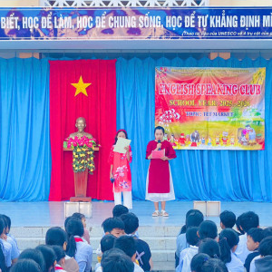 HOẠT ĐỘNG NGOẠI KHOÁ CÂU LẠC BỘ TIẾNG ANH CHỦ ĐỀ: TET MARKET