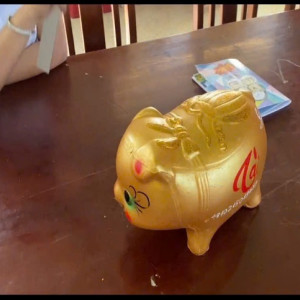 Nuôi Heo Đất – Gieo Mầm Yêu Thương Trao Tết Ấm Cho Học Sinh Khó Khăn