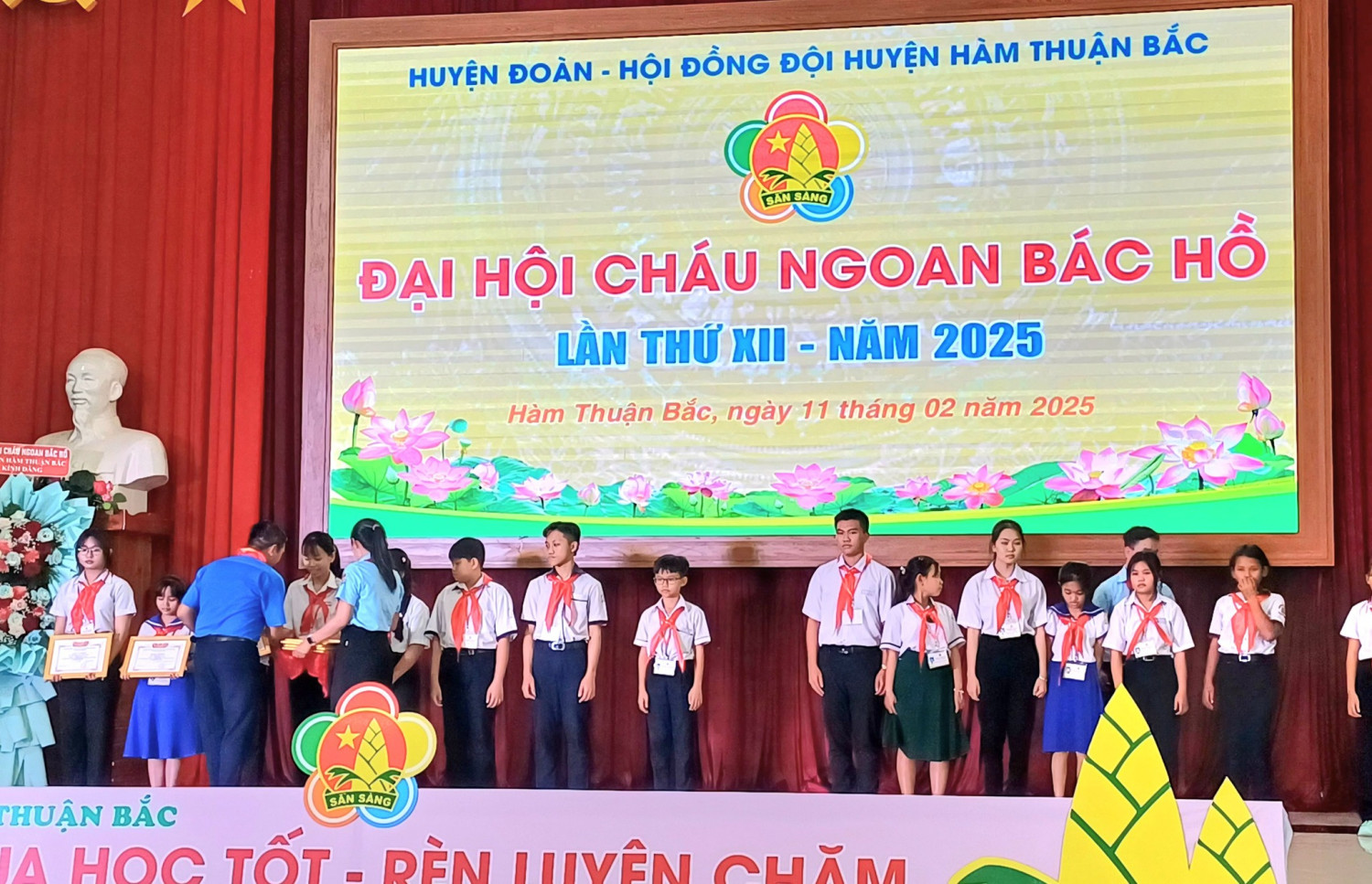 ĐẠI HỘI CHÁU NGOAN BÁC HỒ CẤP HUYỆN