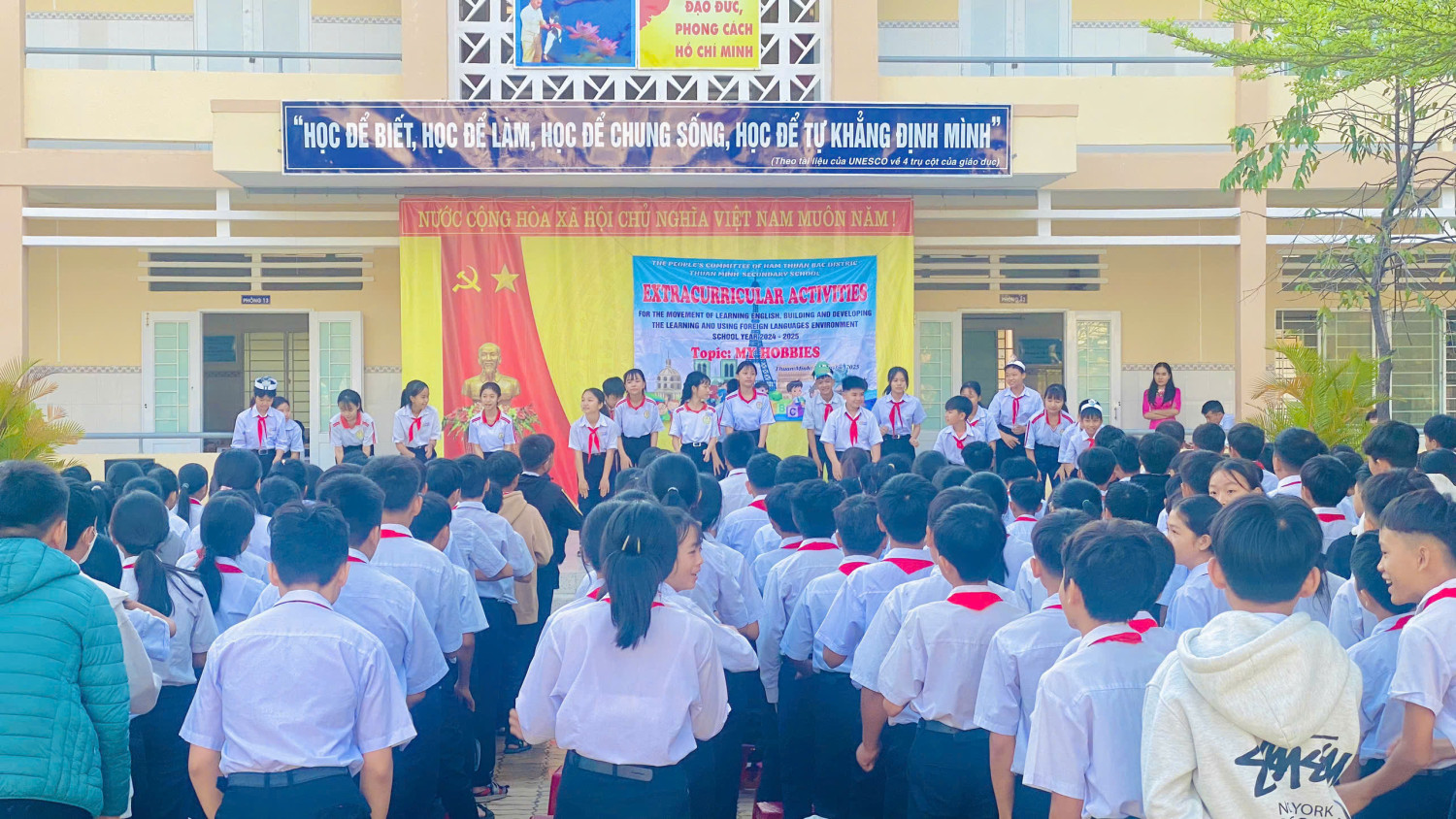 câu lạc bộ tiếng Anh