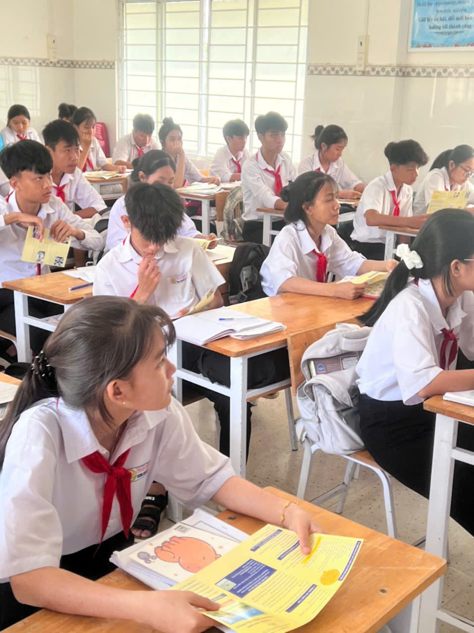 Trung cấp Kinh tế - Kĩ thuật Bình Thuận đã tư vấn nghề cho 82 bạn học sinh lớp 9.