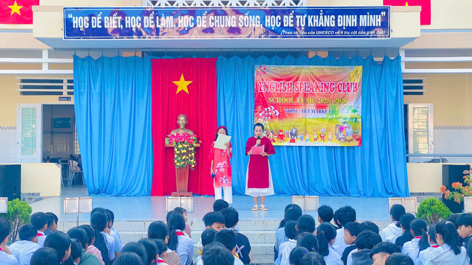 HOẠT ĐỘNG NGOẠI KHOÁ CÂU LẠC BỘ TIẾNG ANH CHỦ ĐỀ: TET MARKET