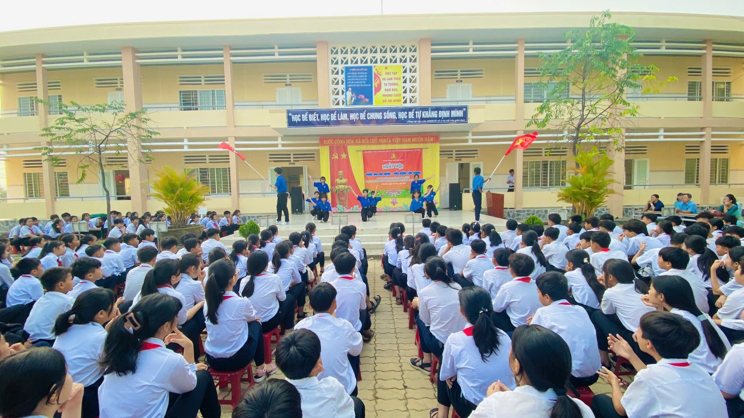 Tiến bước lên đoàn. Năm học: 2024 - 2025