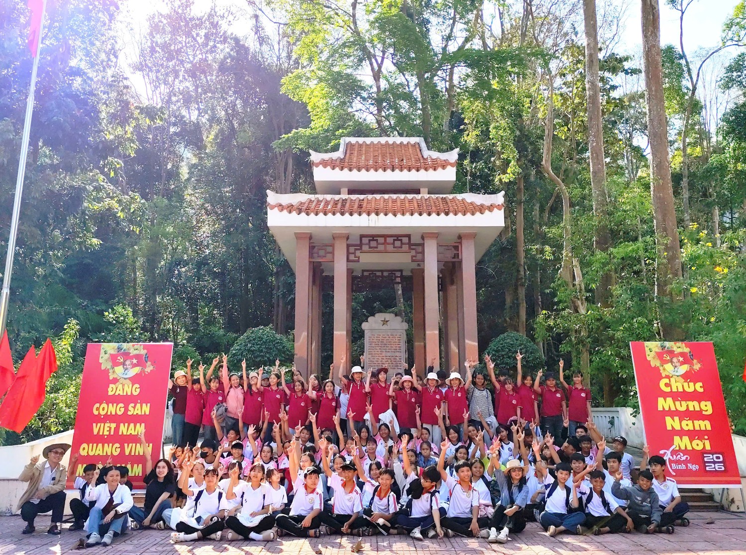 Hành trình về nguồn năm học 2025-2026